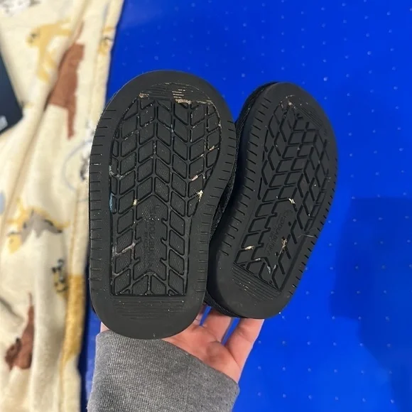 Koolaburra by Uggs size 5 kids - Picture 5 of 6